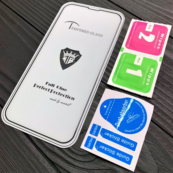 

Защитное стекло для iPhone 13 FullGlue чёрное