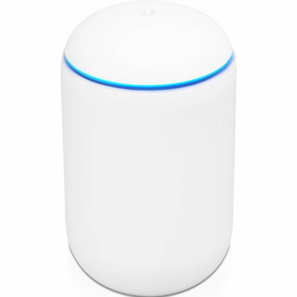 

Точка доступа Wi-Fi Ubiquiti UDM
