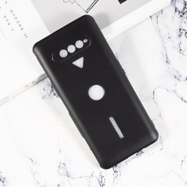 

Чехол Fiji Line для Xiaomi Black Shark 4 / 4 Pro силикон бампер черный