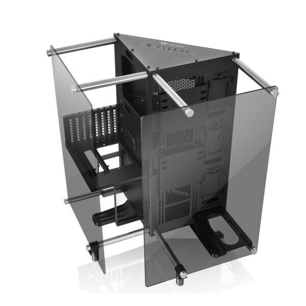 

THERMALTAKE CA-1J8-00M1WN-00 Core P90