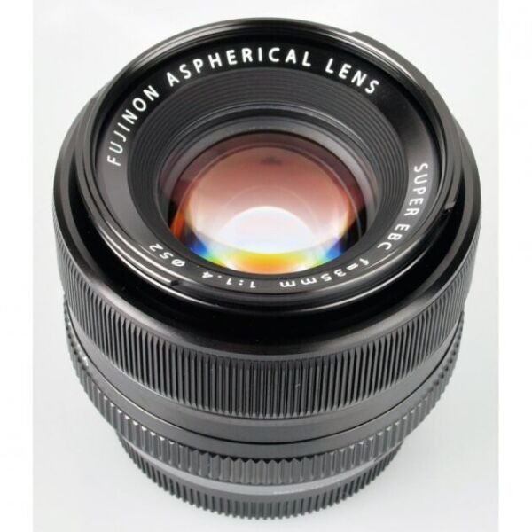 

Fujifilm XF 35mm F1.4 R