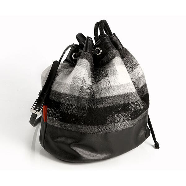 

Сумка FeltFabricDesign черно-белая ДМ15(0089)