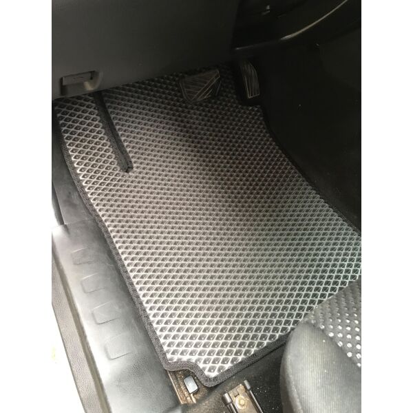 

Коврики EVA (черные) для Suzuki Grand Vitara 2005-2014 гг.