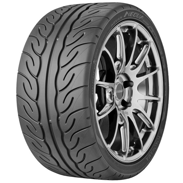 

Yokohama Advan Neova AD08R 215/40 R18 89W