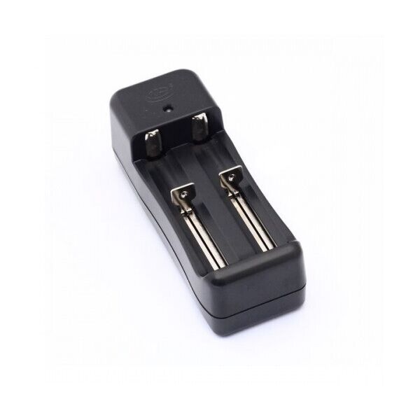 

Заряднoe устройство Voltronic HG-1206/04447