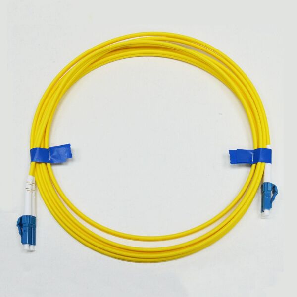 

Патчкорд LC-UPC-LC-UPC SM 1.5 м Duplex
