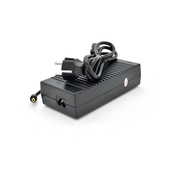 

Импульсный блок питания Merlion MLPSP12-12 12В 12А (144Вт)