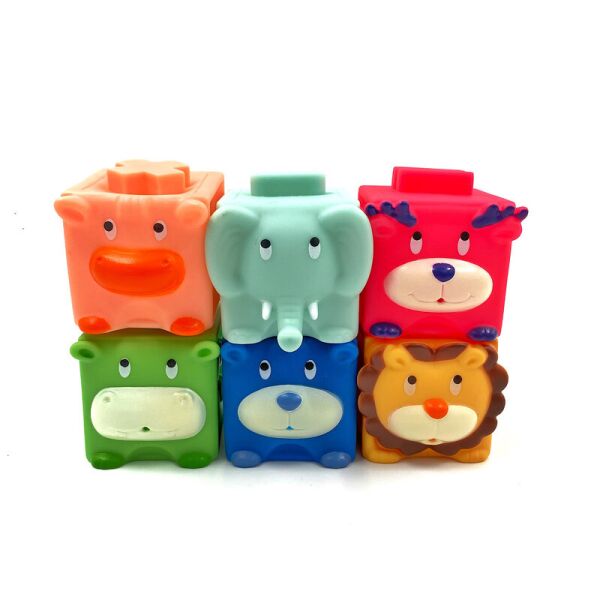 

Тактильные кубики Jia Yue Toys для купания 5 см "Звероматики" с пищалкой различных форм Разноцветные