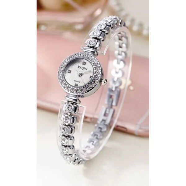 

Женские наручные часы YAQIN 6880095-2 (35950)