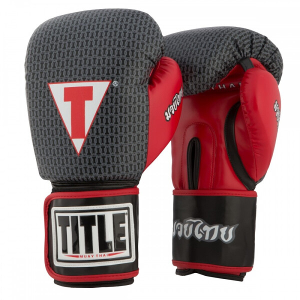 

Боксерские перчатки TITLE Muay Thai Trening Gloves (16oz) Черные