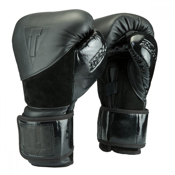 

Боксерские перчатки TITLE BLACK Blitz Bag Gloves (16oz) Черные