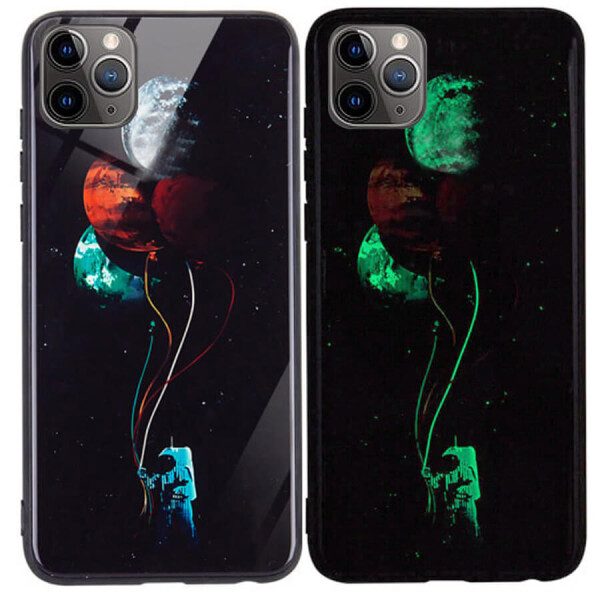 

TPU+Glass чехол светящийся в темноте для Apple iPhone 11 Pro Max (6.5") Космос / Черный