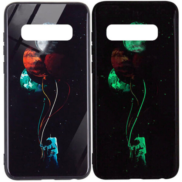 

TPU+Glass чехол светящийся в темноте для Samsung Galaxy S10 Космос / Черный