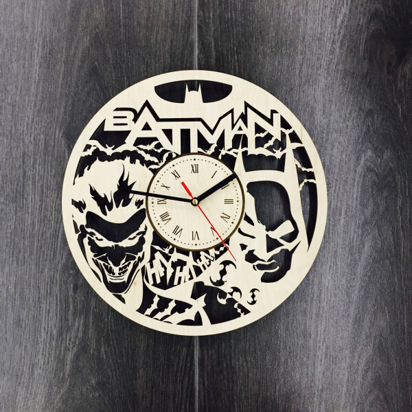 

Бесшумные настенные часы «Batman»