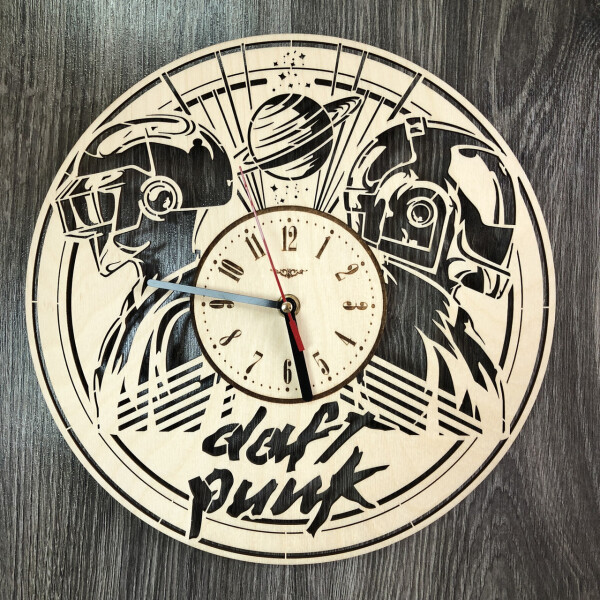 

Концептуальные настенные часы в интерьер «Daft Punk»