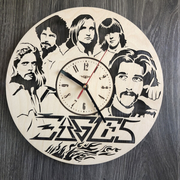 

Концептуальные настенные часы в интерьер «Eagles»