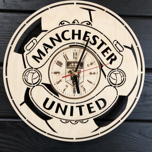 

Концептуальные настенные часы в интерьер «Manchester United»