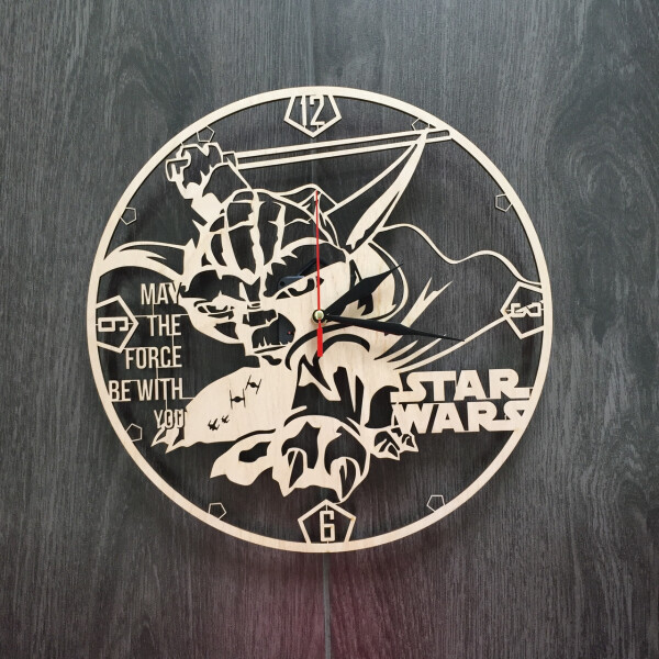 

Необычные настенные часы «Star Wars»