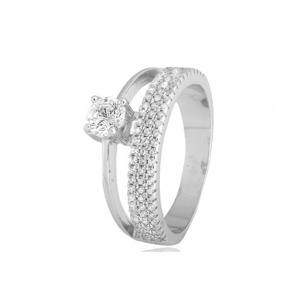 

Кольцо из серебра с куб. циркониями, размер 15 (570022)