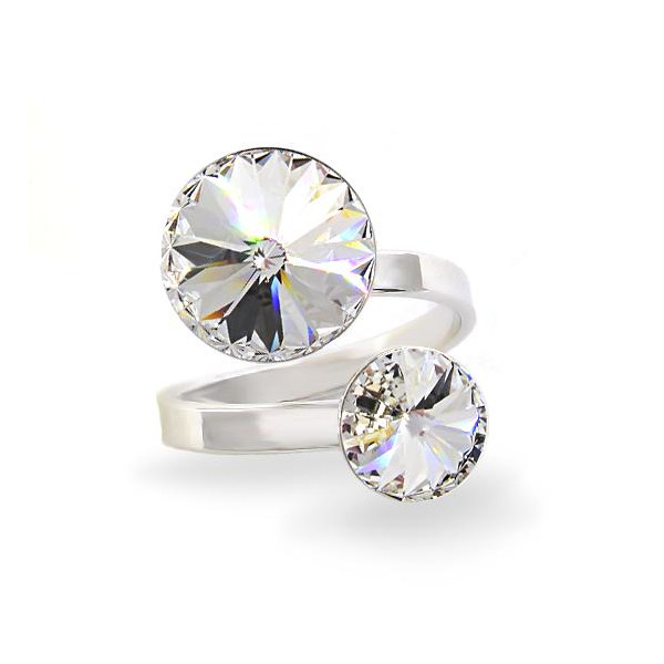 

Кольцо с кристаллами Swarovski (853920)