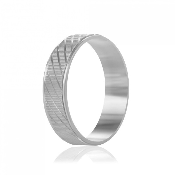 

Кольцо из серебра, размер 18.5 (855612)