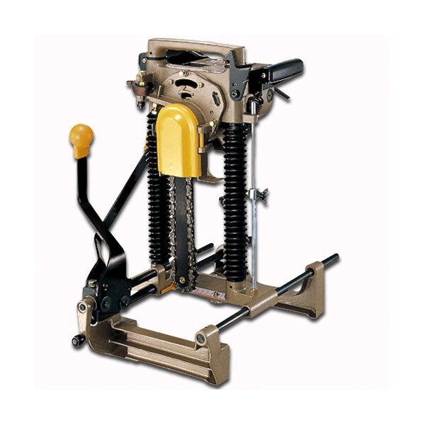 

Makita 7104L