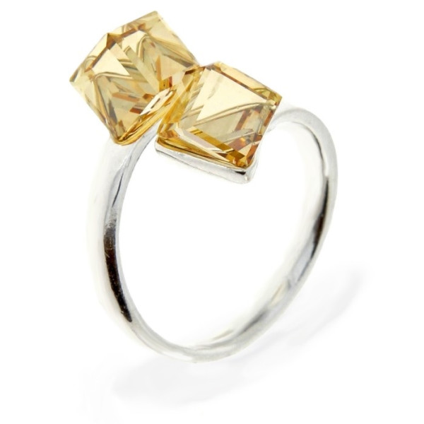 

Кольцо с кристаллами Swarovski (1545570)