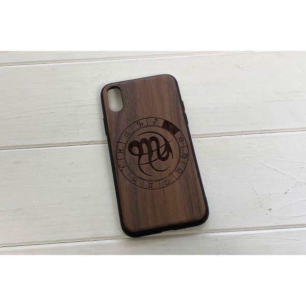 

Деревянный чехол SkinWood Американский орех для iPhone X с дизайнерской гравировкой Зодиак