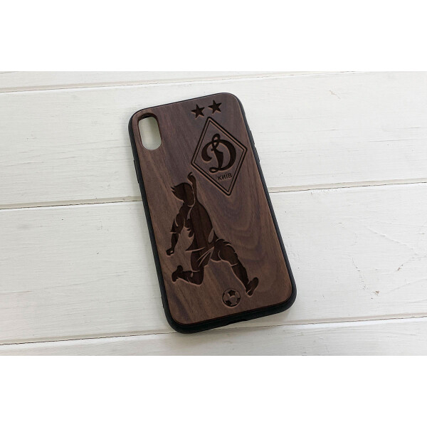 

Деревянный чехол SkinWood Американский орех для iPhone XR с дизайнерской гравировкой Динамо