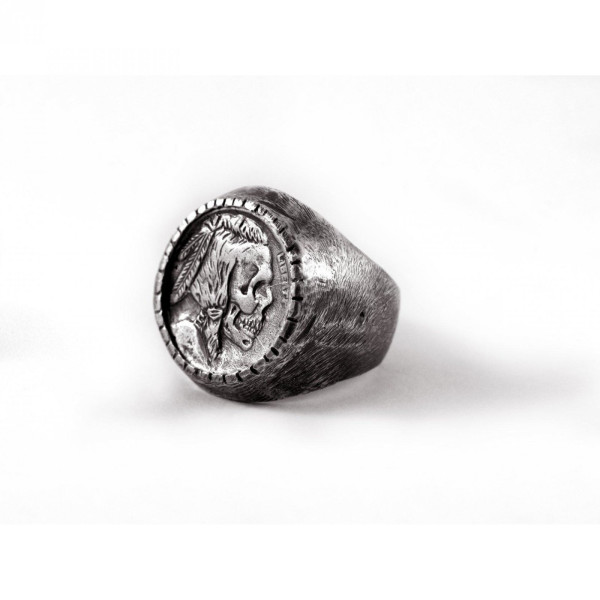 

Кольцо из серебра, размер 23.5 (1651101)