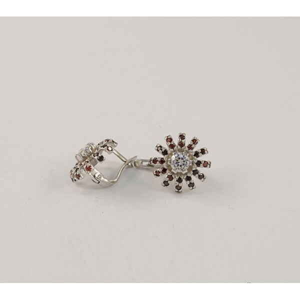 

Серьги в виде цветочка Maxi Silver 3942