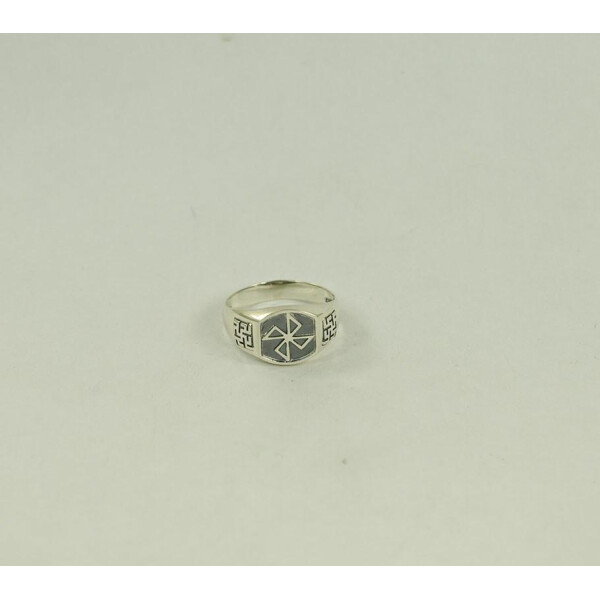 

Кольцо Оберег яроврат Maxi Silver 6609 SE, размер 21.5