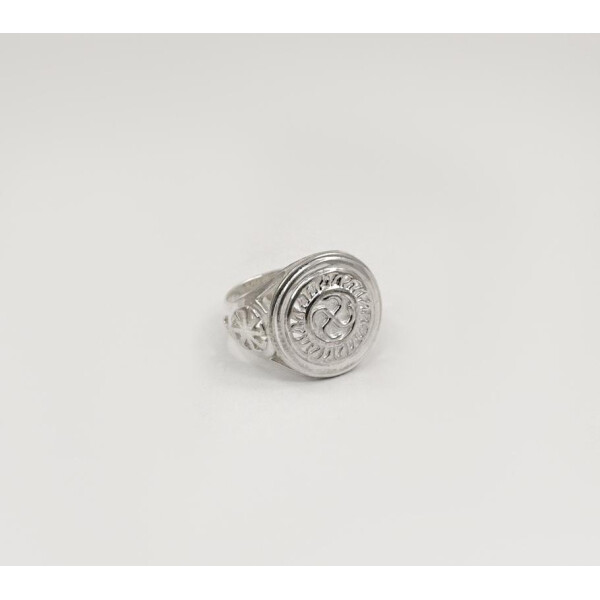 

Кольцо Символ рода Maxi Silver 6457 SE, размер 15.5