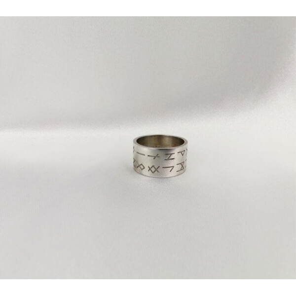 

Кольцо с рунами Maxi Silver 5218 SE, размер 15.5
