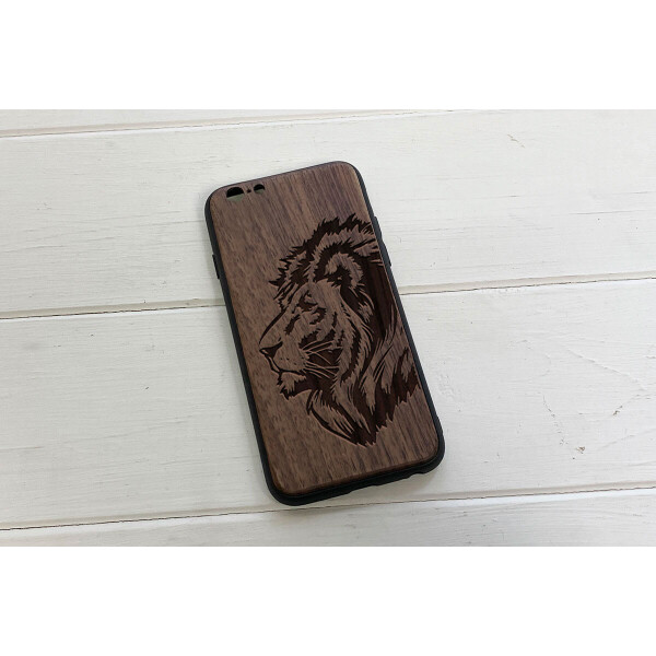

Деревянный чехол SkinWood Американский орех премиум для iPhone 6/6S с дизайнерской гравировкой Льва