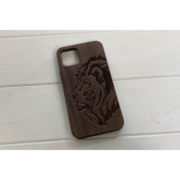 

Деревянный чехол SkinWood Американский орех для iPhone 11 Pro Лев