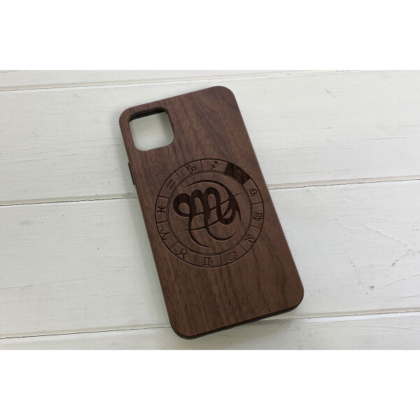 

Деревянный чехол SkinWood Американский орех для iPhone 11 Pro Max Зодиак