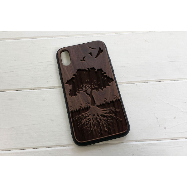 

Деревянный чехол SkinWood Американский орех для iPhone XS MAX с дизайнерской гравировкой Дерева жизни