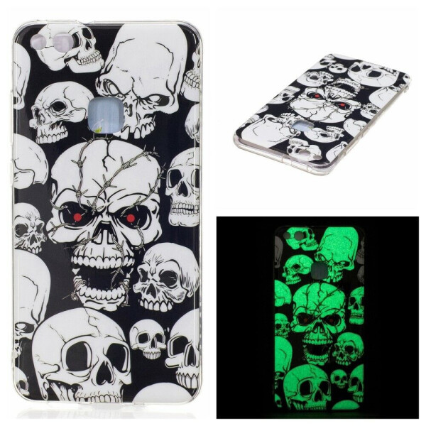 

Силиконовый чехол Deexe LumiCase для Huawei P10 Lite - Mystique Skulls