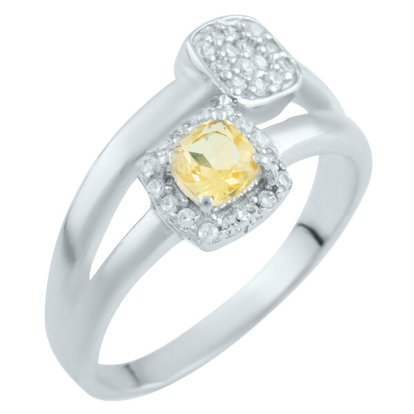 

Кольцо из серебра с куб. циркониями и цитрином, размер 18 (1621068)