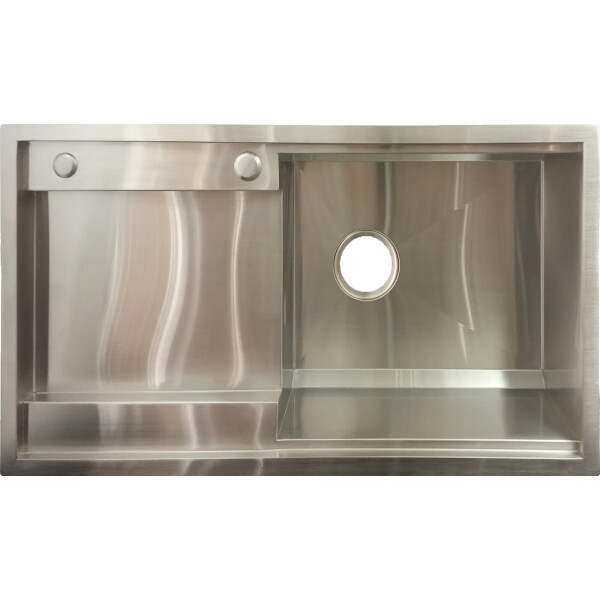 

Кухонная мойка из нержавеющей стали AquaMill Germece 8245R