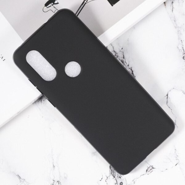 

Чехол Soft Line для Motorola Moto One Vision силикон бампер черный