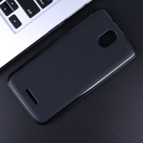 

Чехол Soft Line для TP-Link Neffos C5 Plus (TP7031A) силикон бампер черный