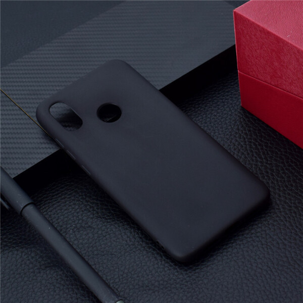 

Чехол Soft Lne Xiaomi Mi A2 / Mi 6X силикон soft touch бампер черный