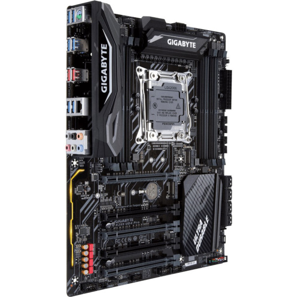 

Материнская плата Gigabyte X299 UD4 Pro