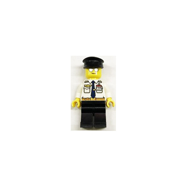 

LEGO City Машинист поезда в черной фуражке, белой рубашке с бейджем и значком (town0227)