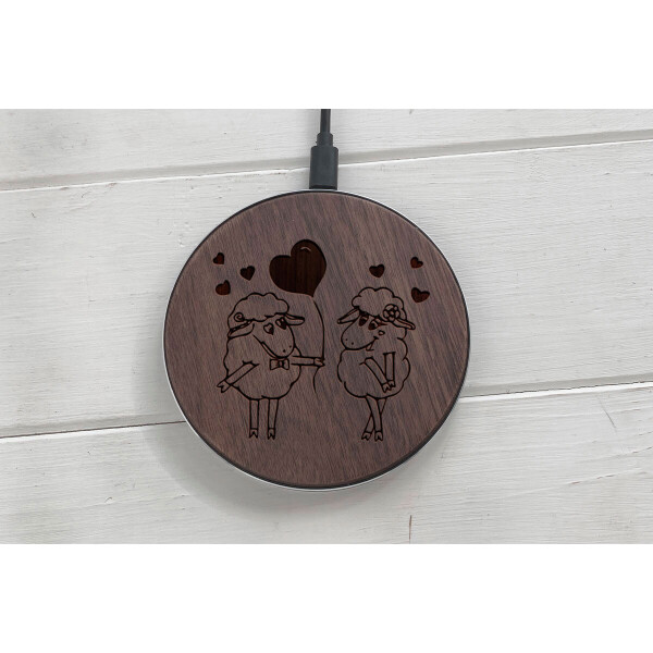 

Быстрая беспроводная деревянная зарядка SkinWood Black Fast Charge sheep