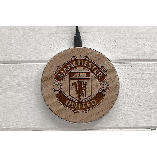 

Быстрая беспроводная деревянная зарядка SkinWood White Fast Charge Manchester