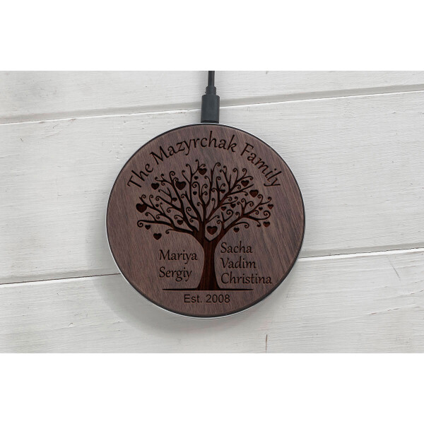

Быстрая беспроводная деревянная зарядка SkinWood Black Fast Charge Family-tree
