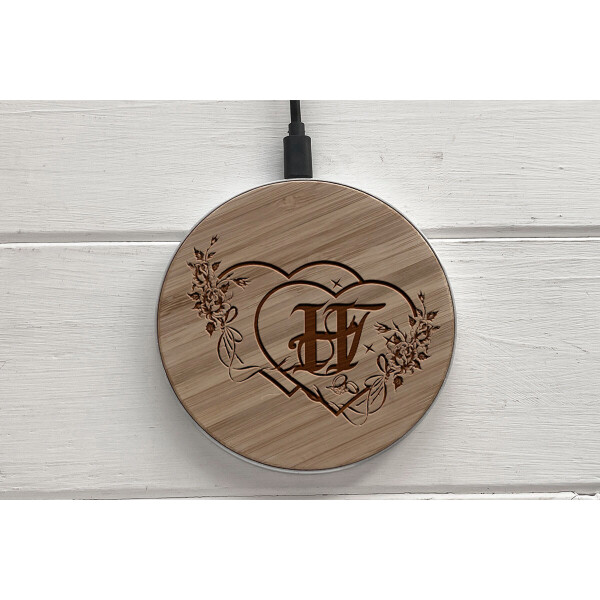 

Быстрая беспроводная деревянная зарядка SkinWood White Fast Charge heart